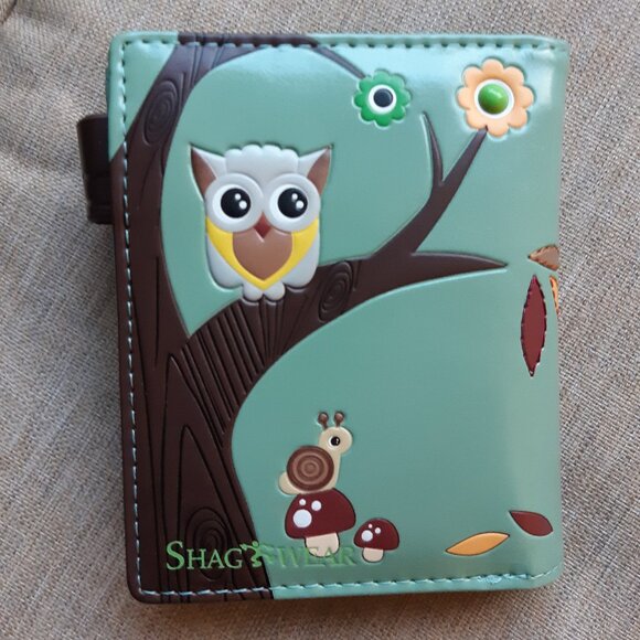*NWT Shagwear Green Woodland Forest Deer Owl Slim Bifold Wallet Vegan Leather - Picture 2 of 7